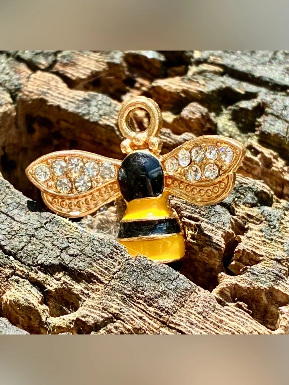 N/A 🐝 delicate